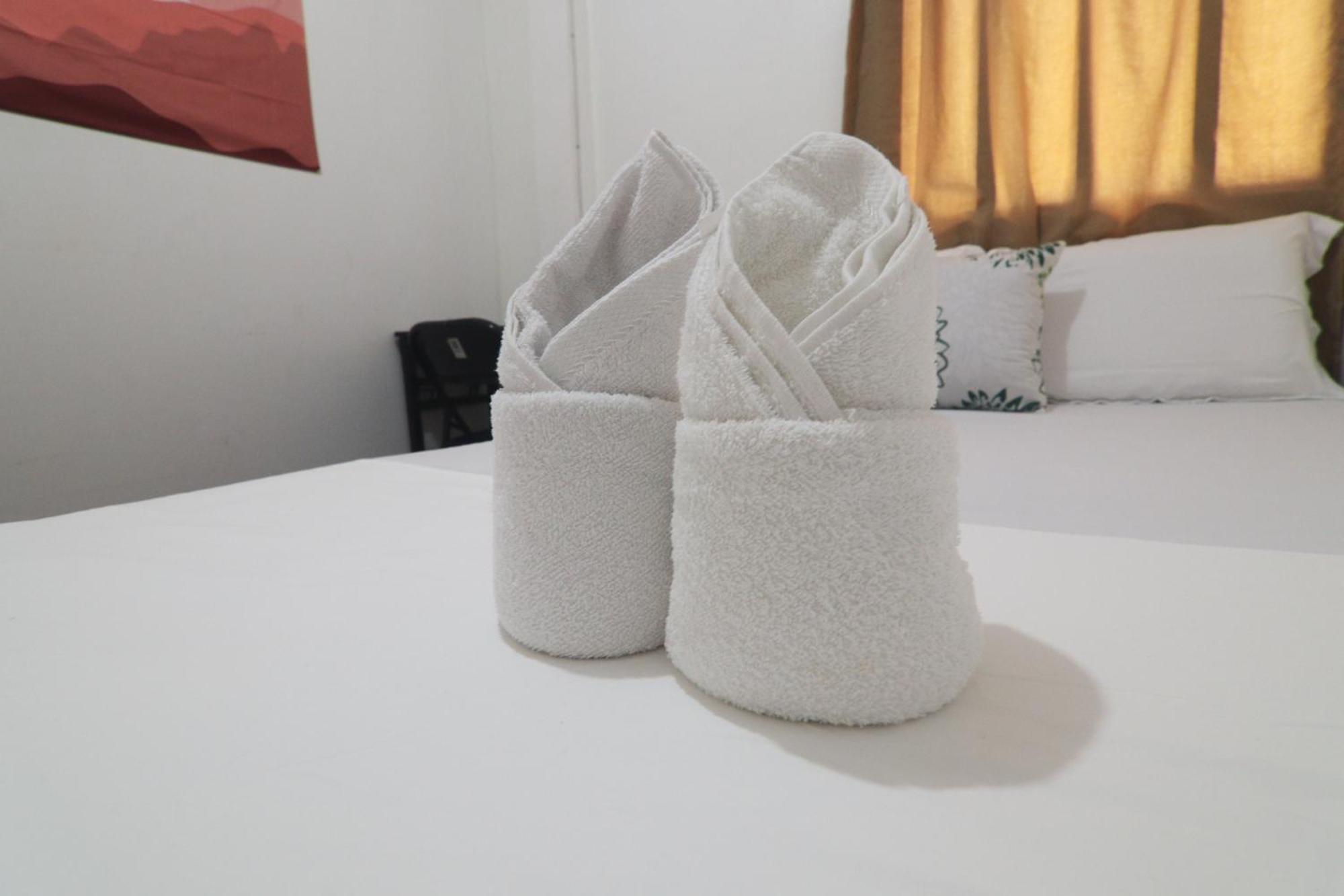 Aloha Hostel Siargao Генерал-Луна Экстерьер фото