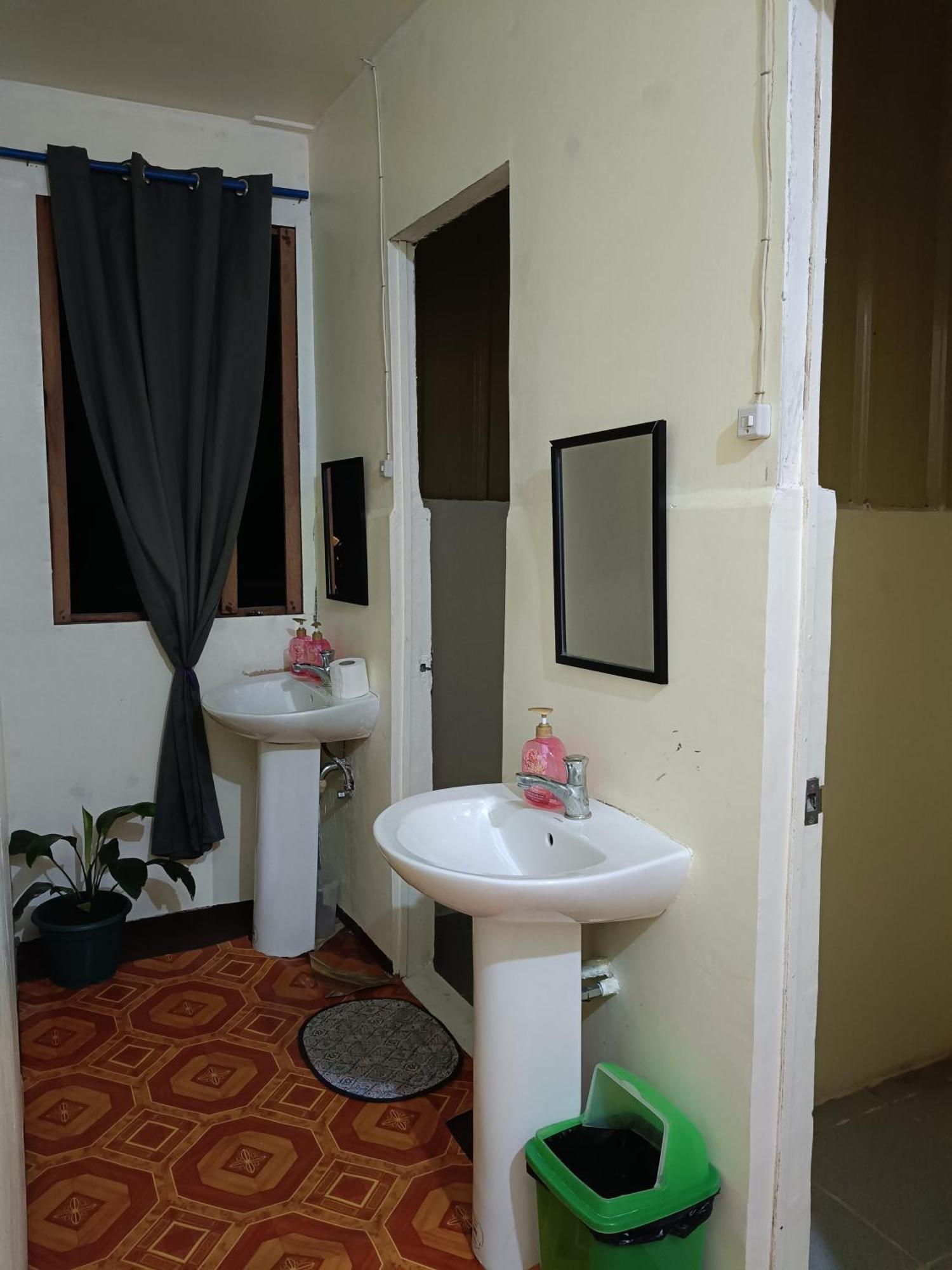Aloha Hostel Siargao Генерал-Луна Экстерьер фото